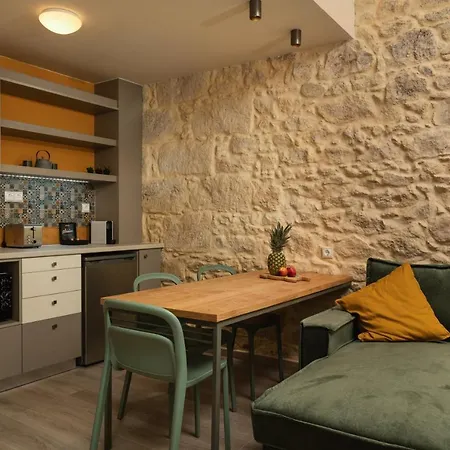 Dimitra Apts * La Canea